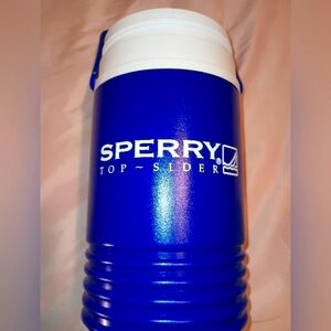 IGLOO ⭐ Thermal & Insulated Beverage Container ⭐ 1/2 Gallon